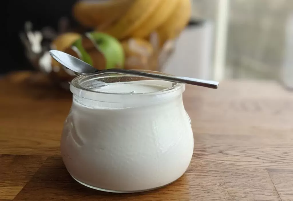 yaourt dans un pot de verre